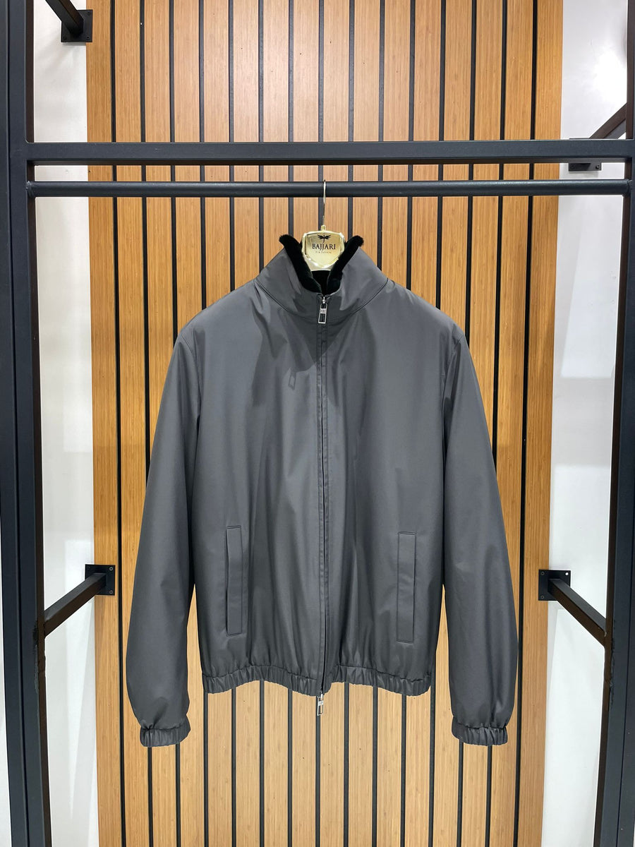 Men’s Jacket with Fur-Lined Interior and Waterproof Fabric M-936