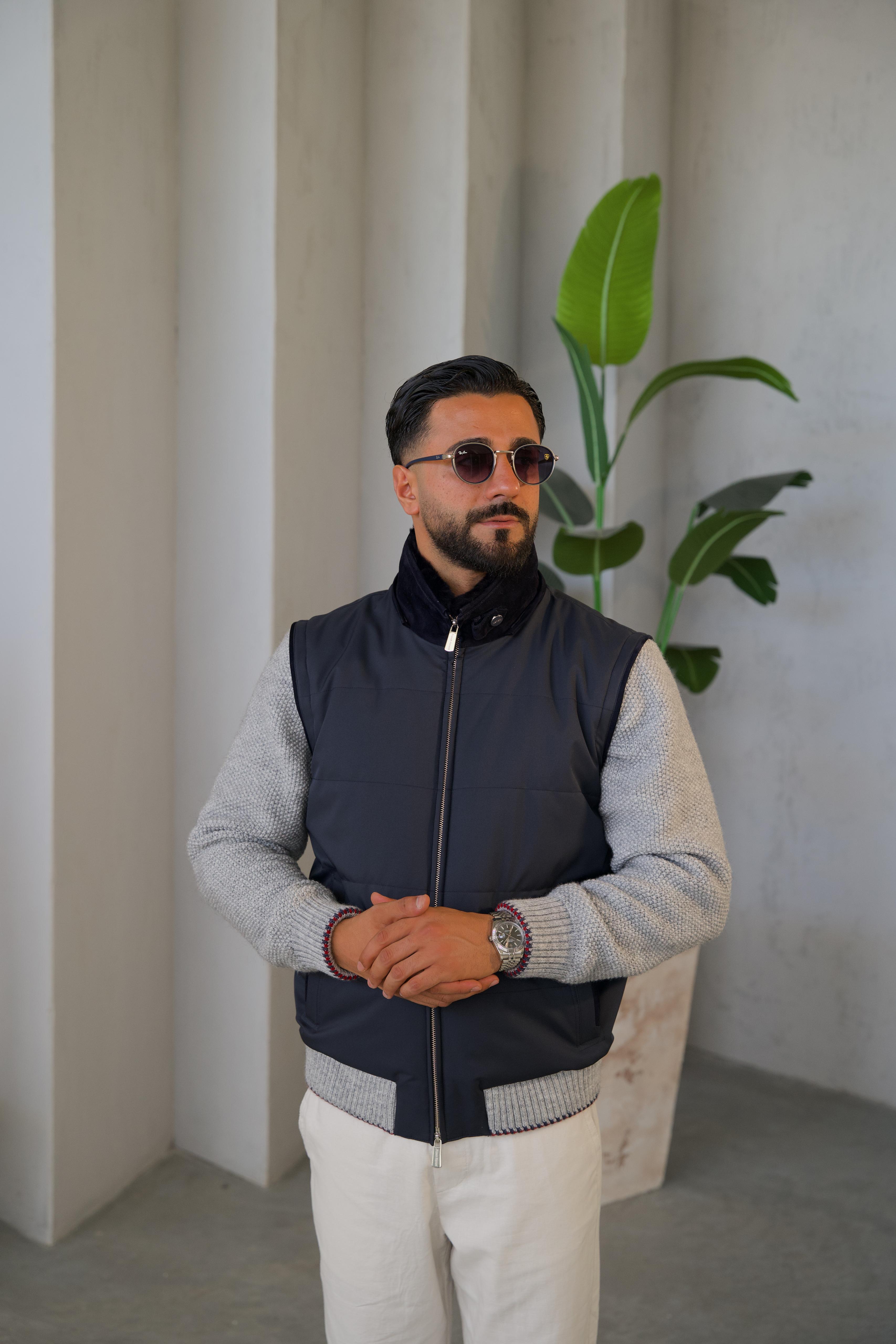 Men's Waterproof Jacket with Removable Hood, Fur Lining, and Knitted Sleeves