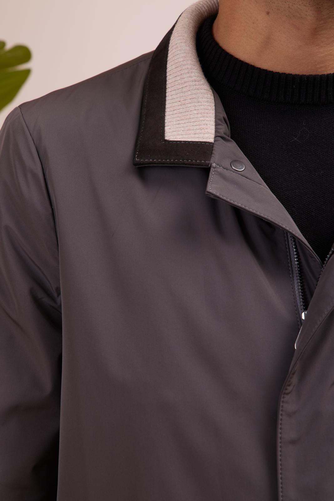 Men's Waterproof Jacket with Knit Collar and Waterproof Fabric