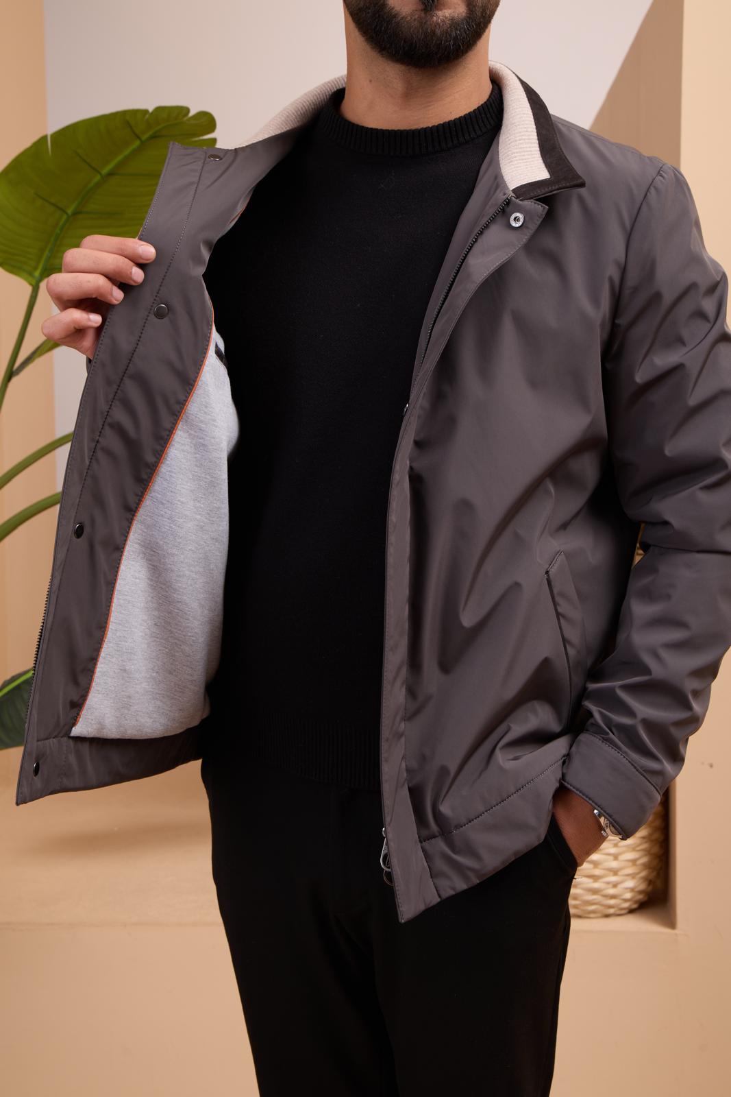 Men's Waterproof Jacket with Knit Collar and Waterproof Fabric
