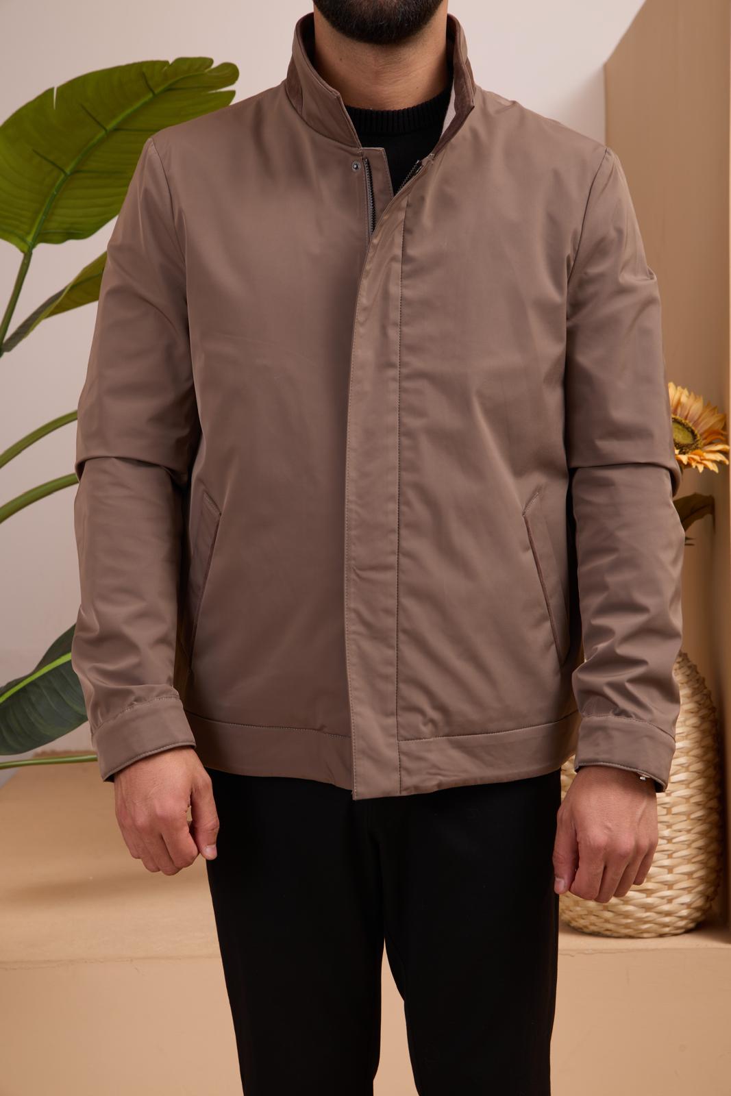Men's Waterproof Jacket with Knit Collar and Waterproof Fabric