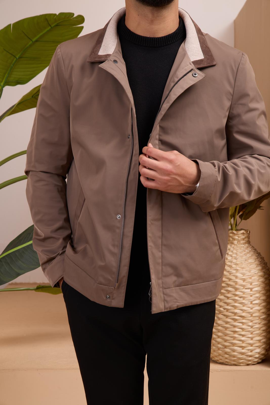 Men's Waterproof Jacket with Knit Collar and Waterproof Fabric