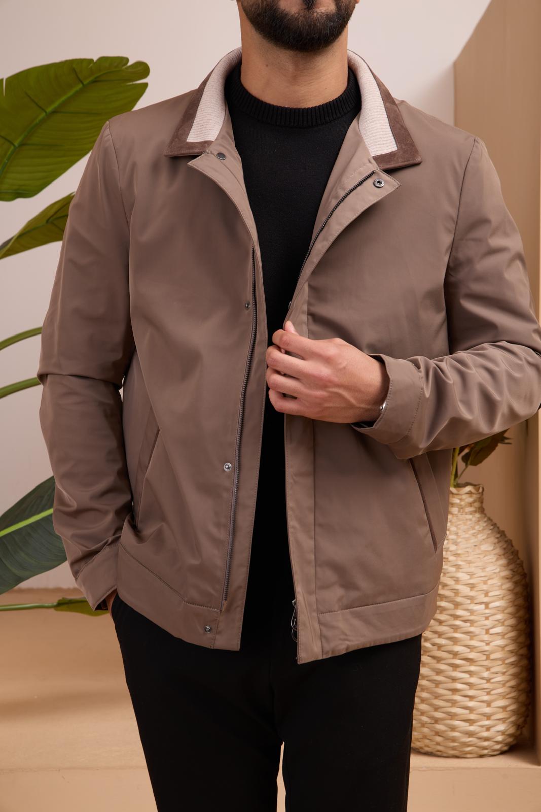 Men's Waterproof Jacket with Knit Collar and Waterproof Fabric