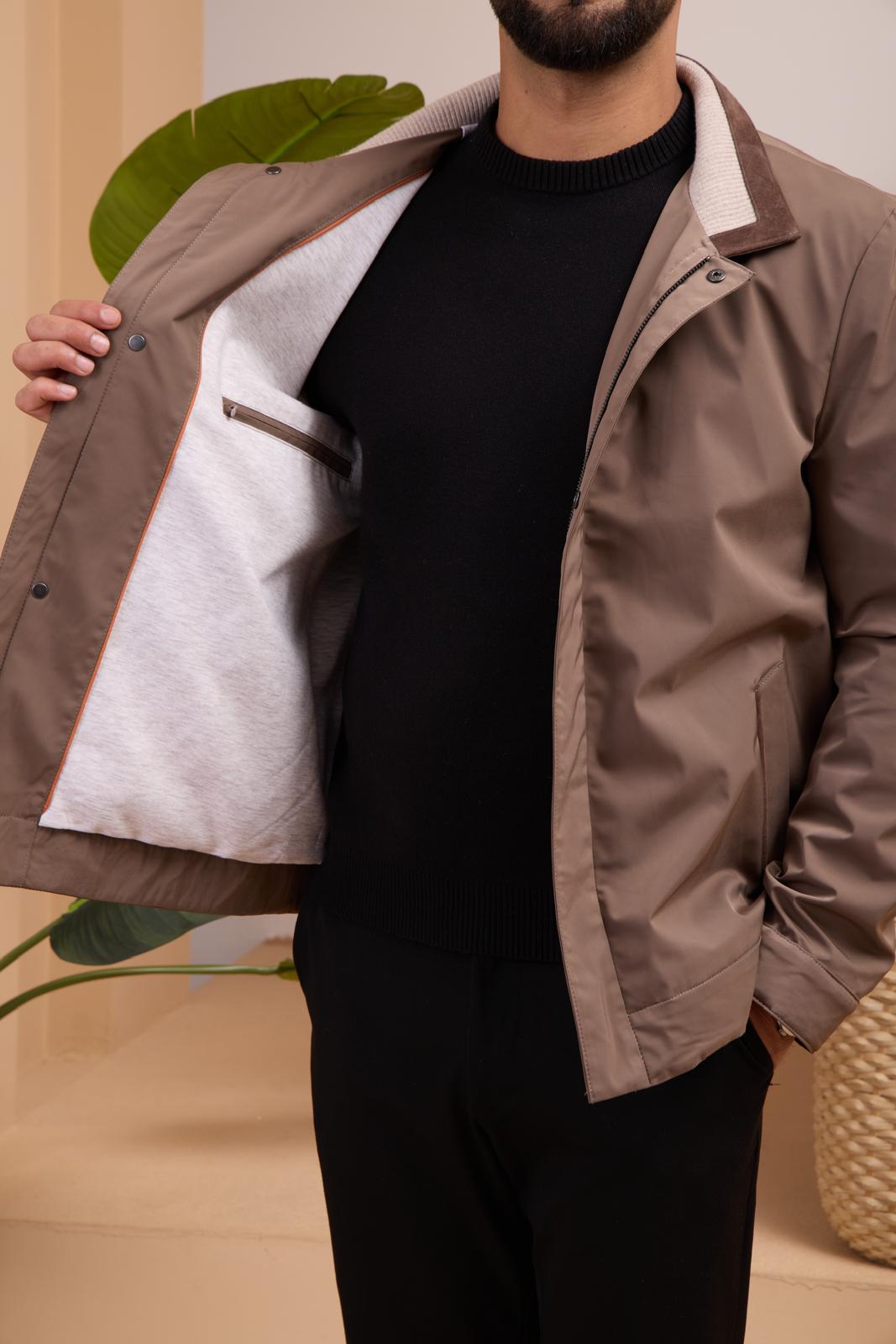 Men's Waterproof Jacket with Knit Collar and Waterproof Fabric