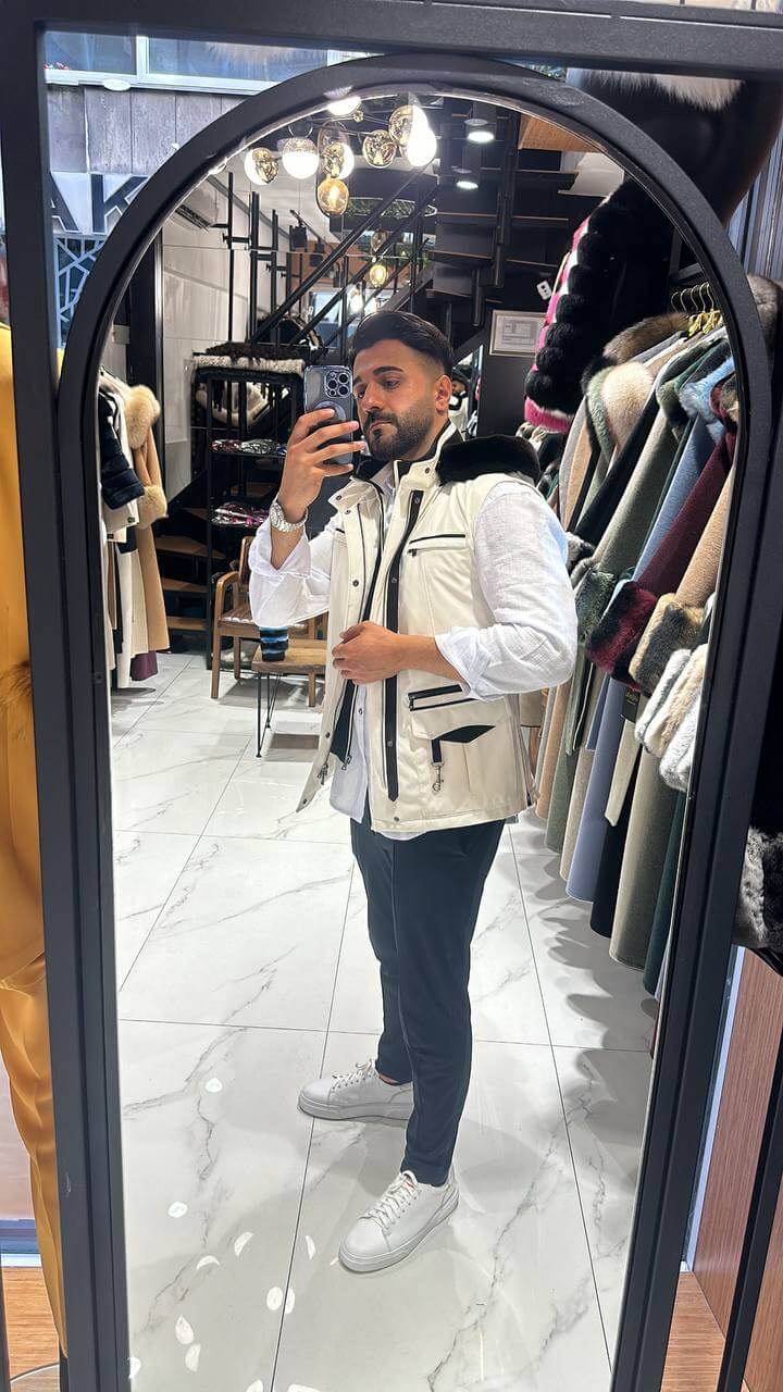 Man Vest with hoodie M-902