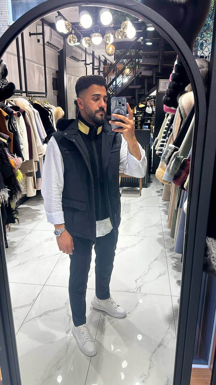 Man Vest with hoodie M-902