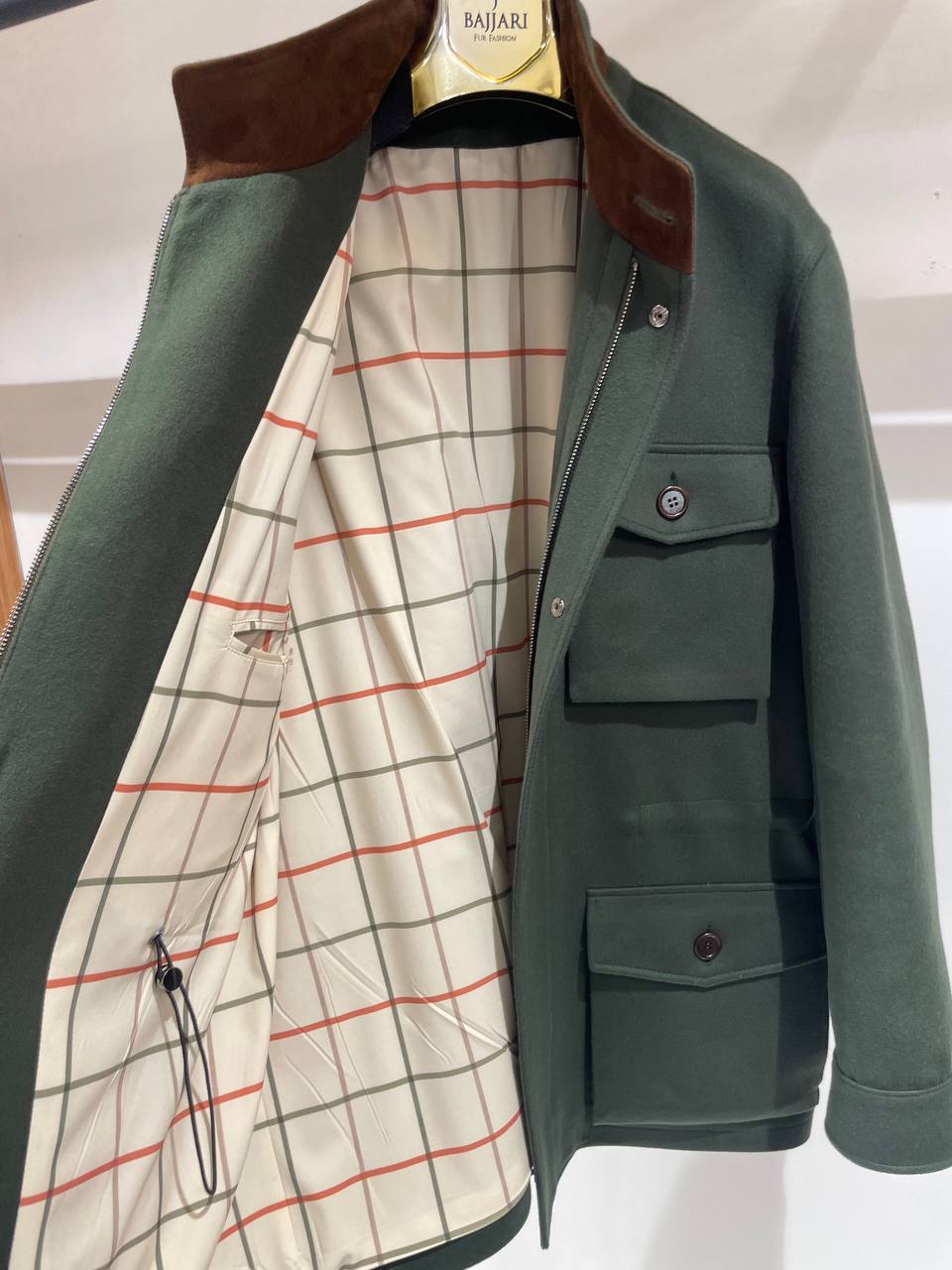 Cashmere Jacket – Featuring Four Front Pockets and Inner Elastic Waistband
