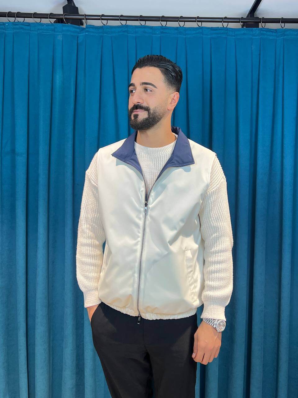Reversible Waterproof Men’s Vest: Style and Function Combined -M938-