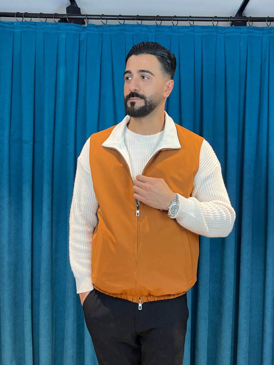 Reversible Waterproof Men’s Vest: Style and Function Combined -M938-