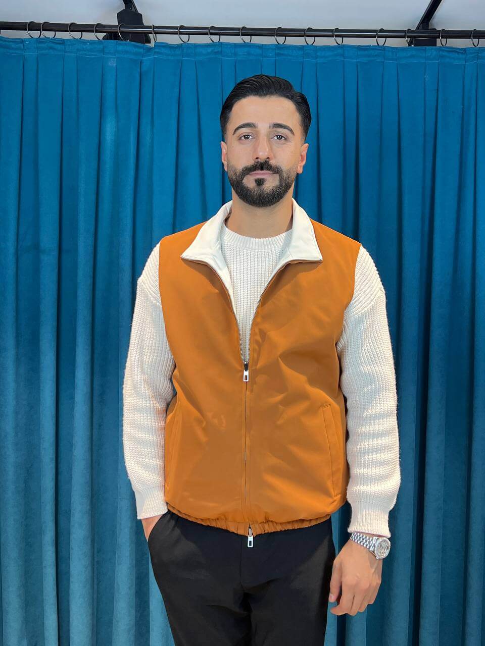 Reversible Waterproof Men’s Vest: Style and Function Combined -M938-