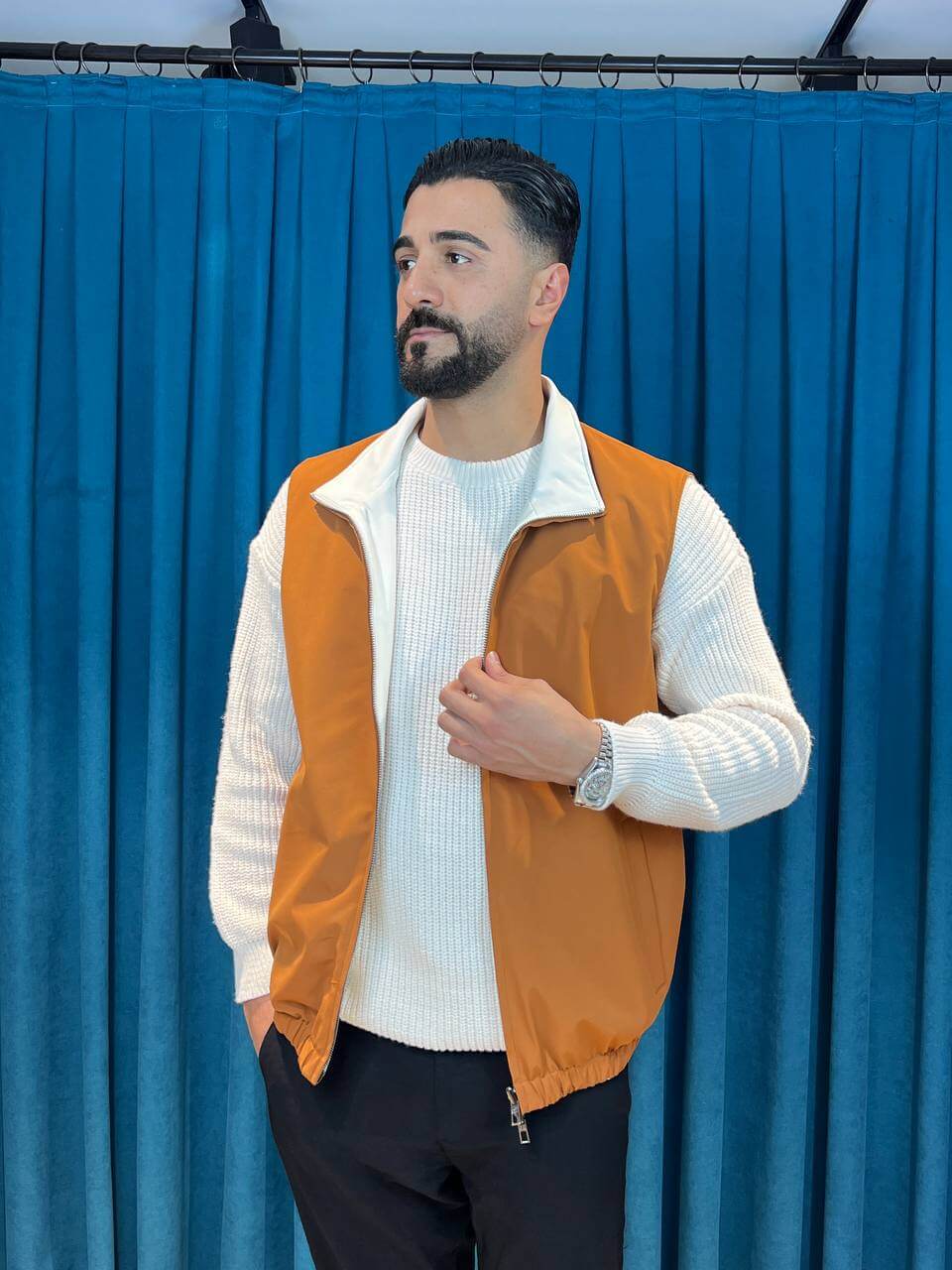 Reversible Waterproof Men’s Vest: Style and Function Combined -M938-