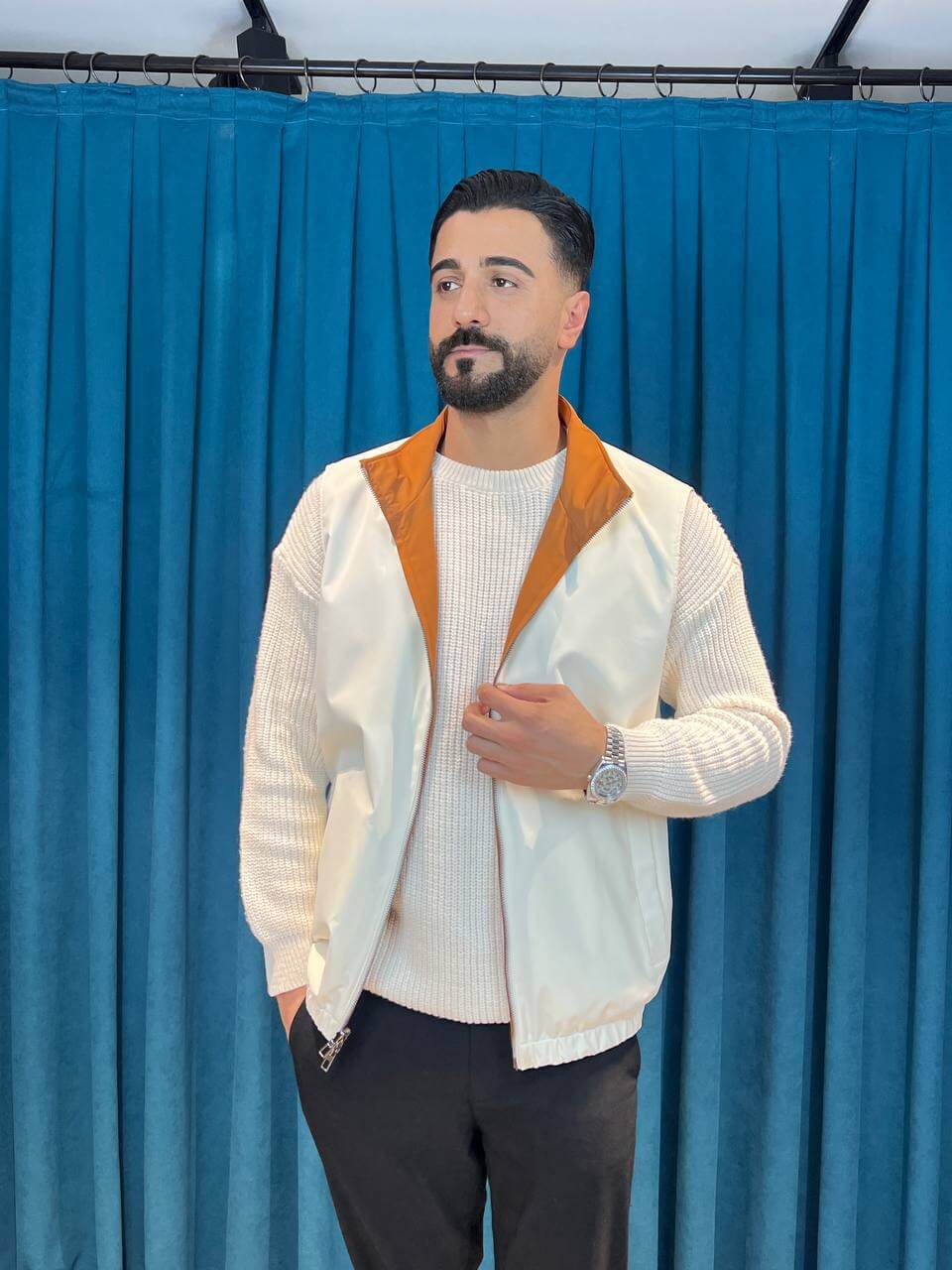 Reversible Waterproof Men’s Vest: Style and Function Combined -M938-