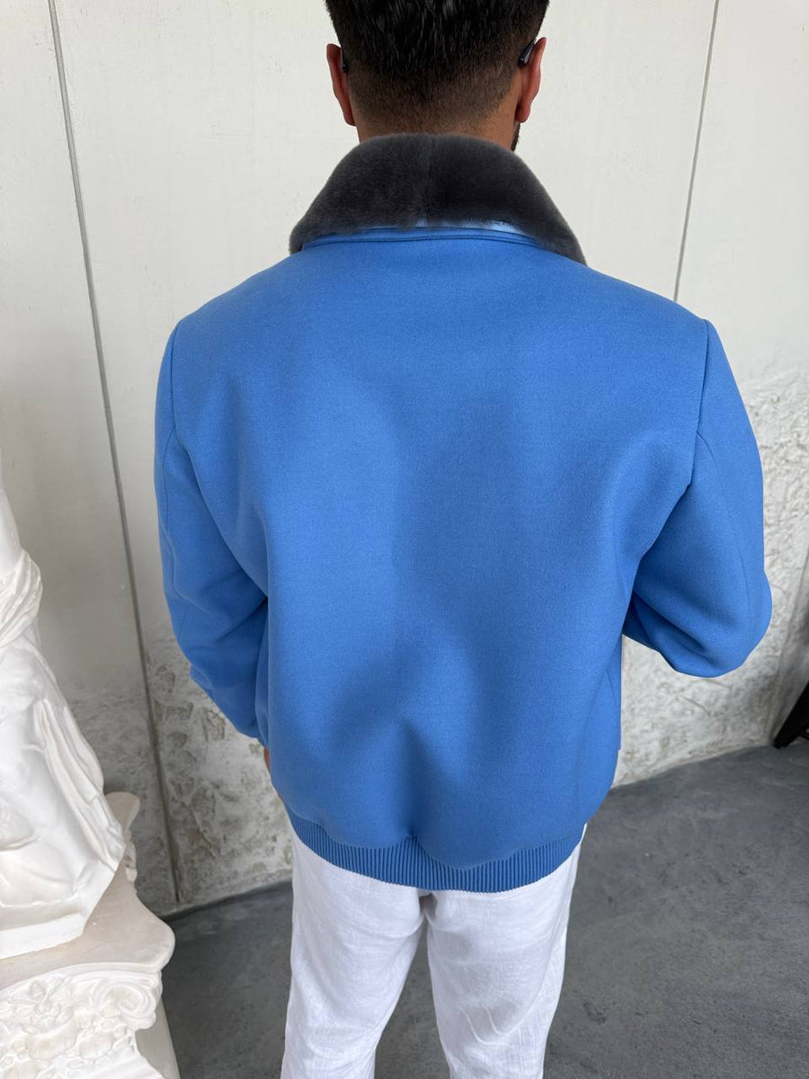 Luxury Touch: Cashmere Jacket with Rabbit Fur Collar