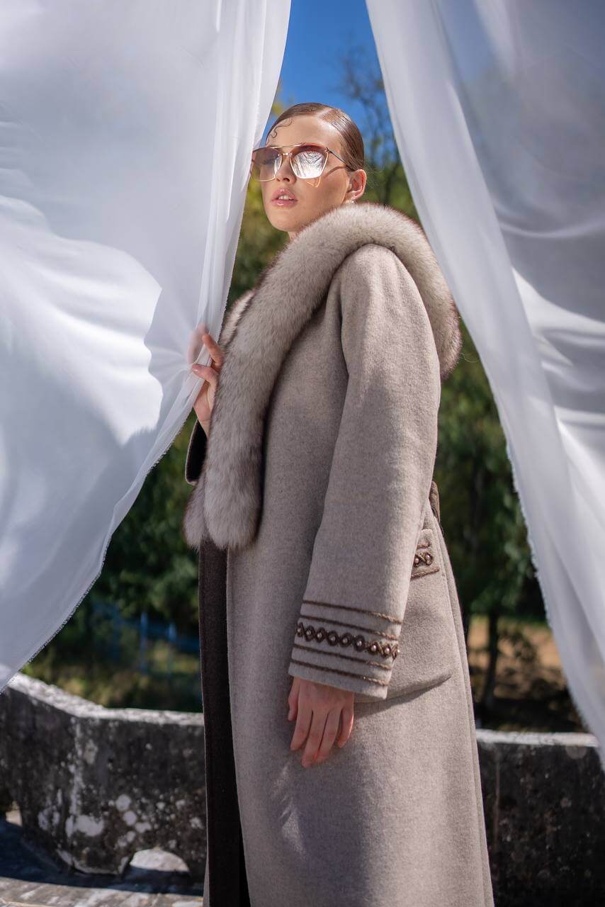 Luxury Alpaca Wool Abaya with Fox Fur