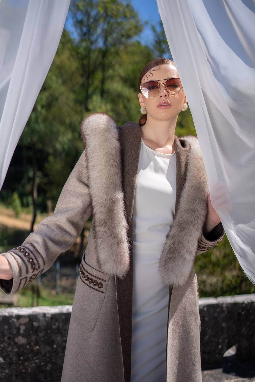 Luxury Alpaca Wool Abaya with Fox Fur