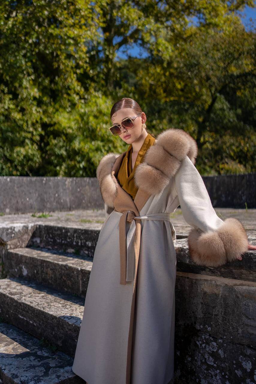Luxurious Abaya with Alpaca Wool and Fox Fur Details-9021-