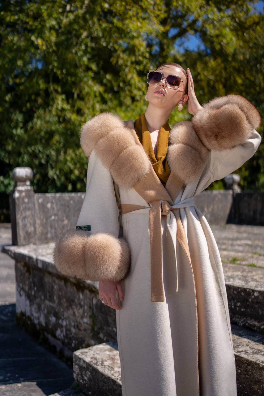 Luxurious Abaya with Alpaca Wool and Fox Fur Details-9021-