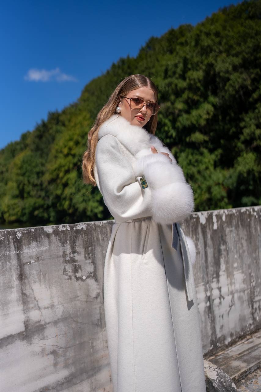 Emblem of Elegance Long Coat with Alpaca Wool and Fox Fur Details-9021-