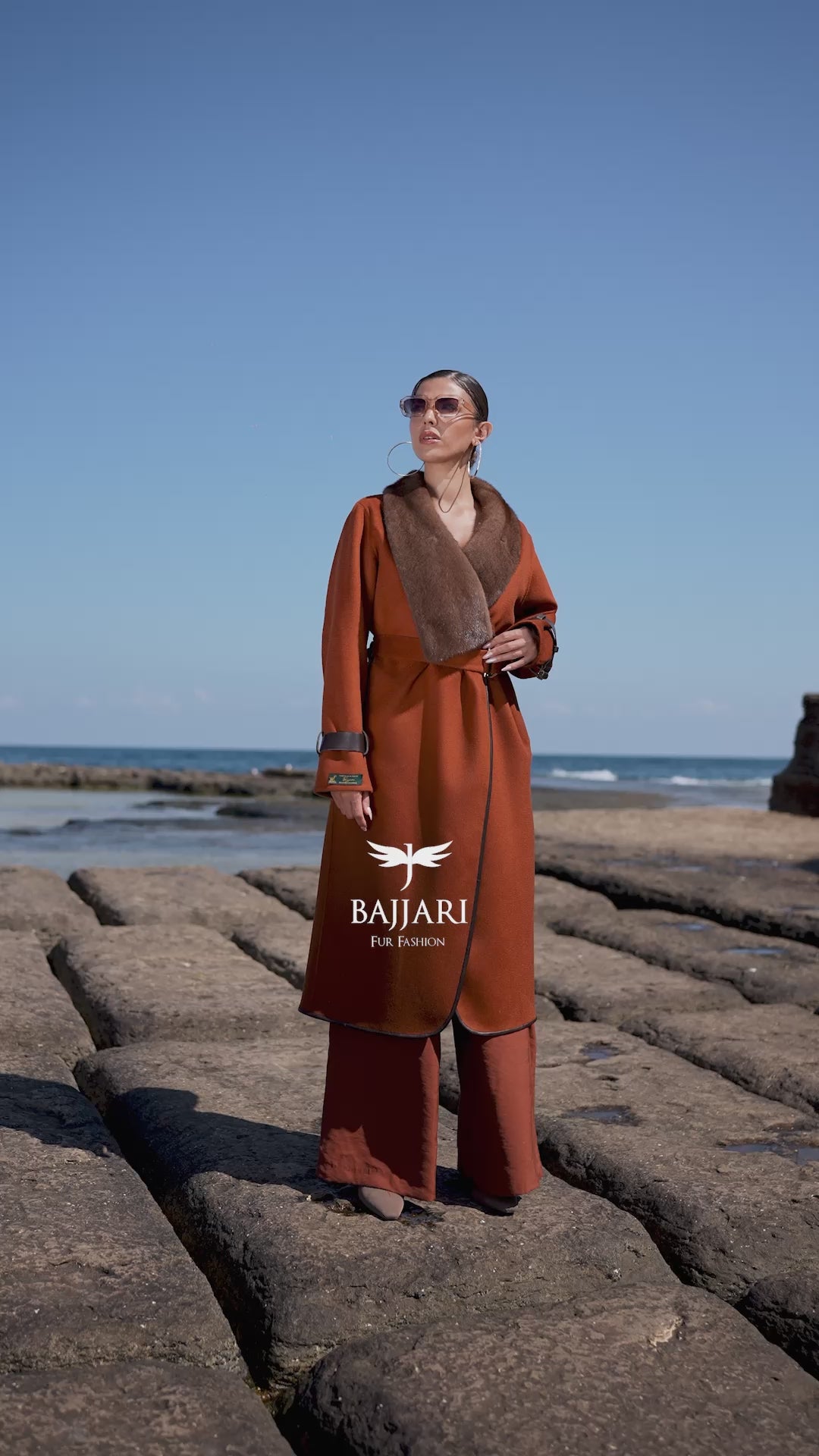Exquisite Alpaca Design Adorned with Mink Fur and Leather Trim -9502-