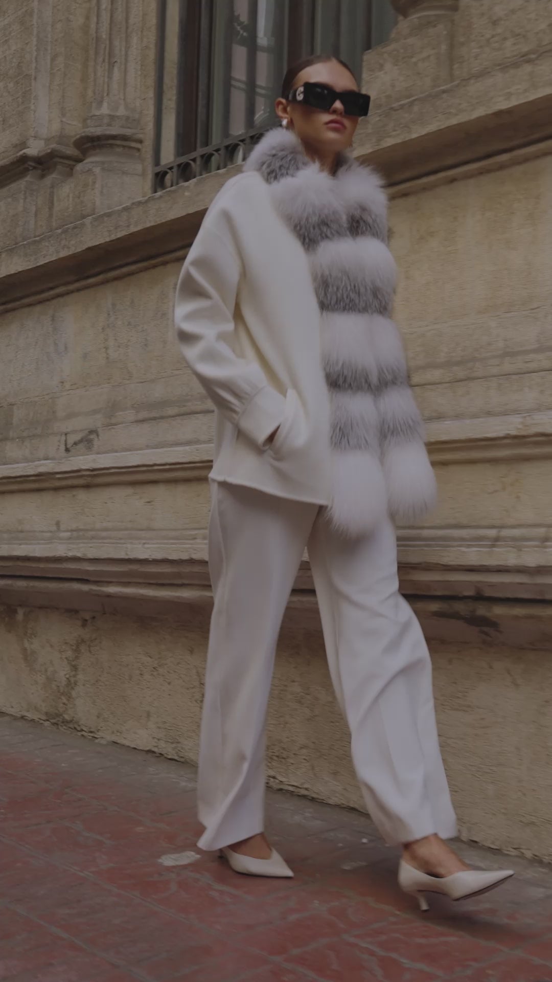 WHITE ELEGANCE ALPACA FOX JACKET
