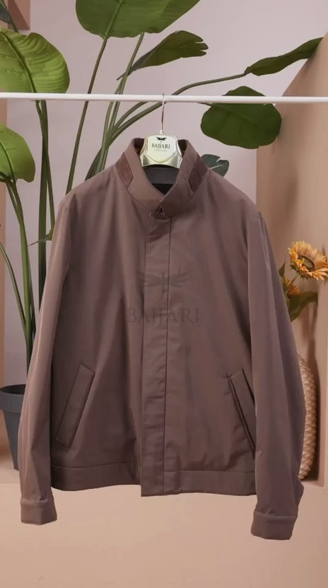 Men's Waterproof Jacket with Knit Collar and Waterproof Fabric