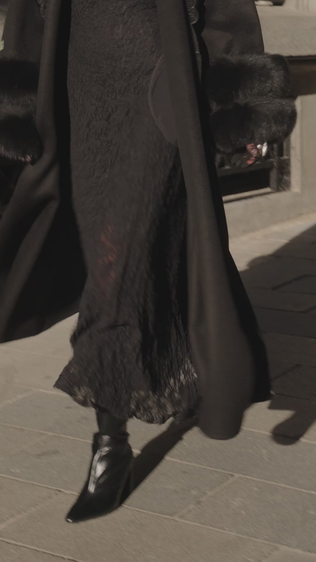 BLACK EMBROIDERED ALPACA FOX FUR COAT -9686
