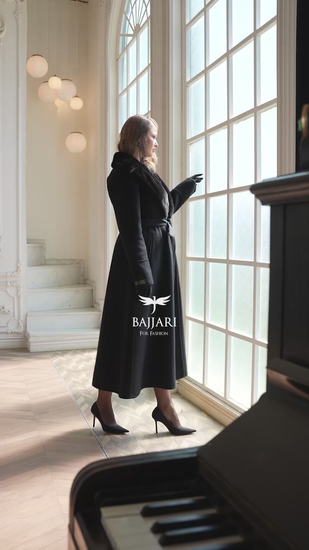 Elegant Women’s Coat with Alpaca Wool Fabric and Mink Fur Collar -9494-