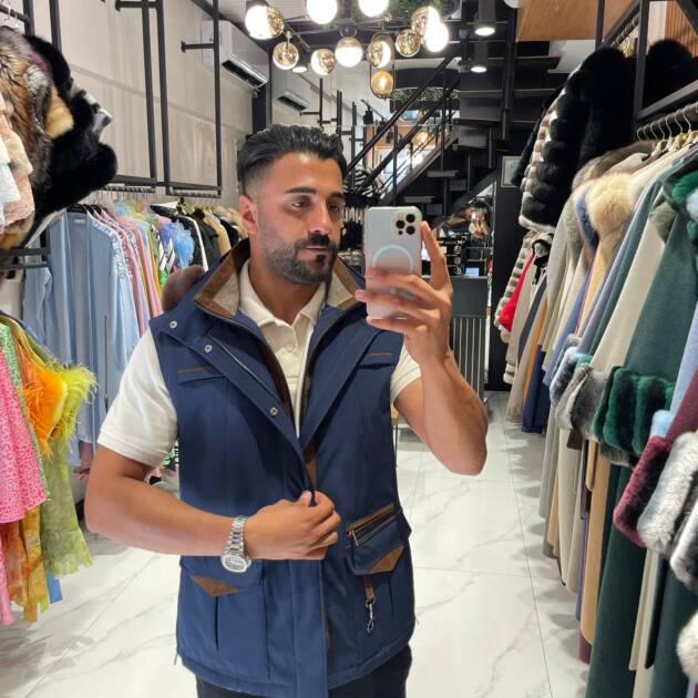 Men’s Waterproof Vest with Hood, Rabbit Fur, and Suede Details M-902